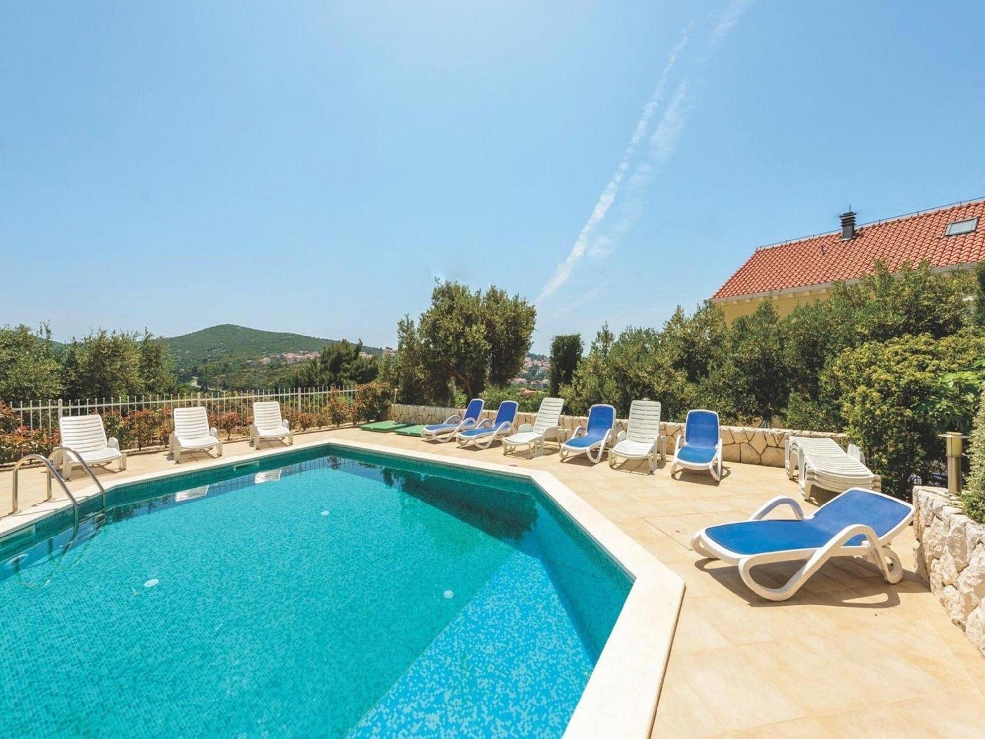 Viva La - Two-bedroom With Shared Pool Cavtat