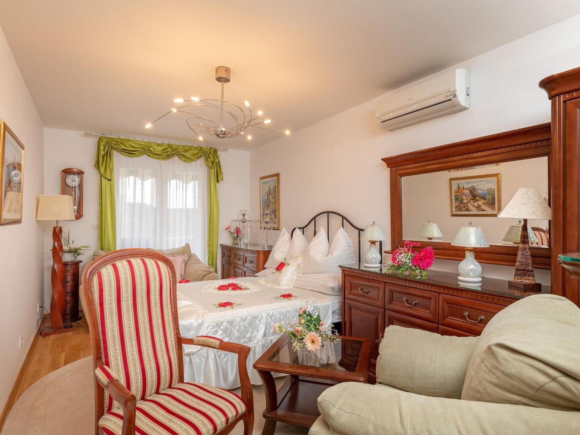 Viva La - Two-bedroom With Shared Pool * Cavtat
